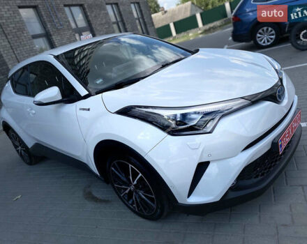 Белый Тойота C-HR, объемом двигателя 1.8 л и пробегом 131 тыс. км за 22300 $, фото 25 на Automoto.ua