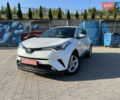 Белый Тойота C-HR, объемом двигателя 1.8 л и пробегом 144 тыс. км за 21900 $, фото 4 на Automoto.ua