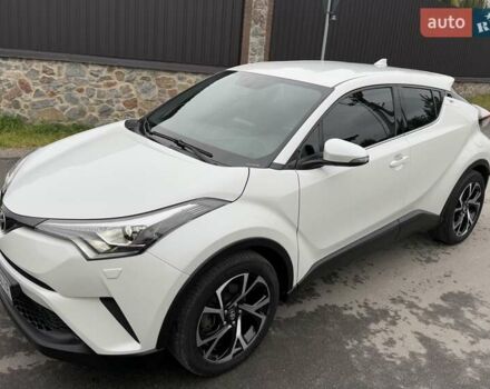 Белый Тойота C-HR, объемом двигателя 1.2 л и пробегом 88 тыс. км за 21500 $, фото 11 на Automoto.ua