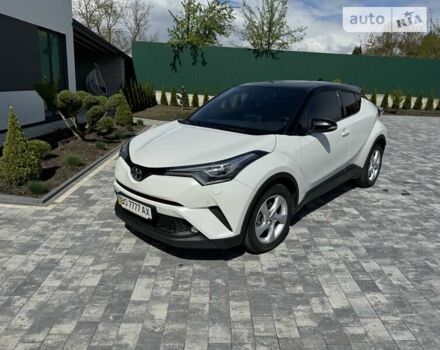 Білий Тойота C-HR, об'ємом двигуна 1.99 л та пробігом 64 тис. км за 24500 $, фото 32 на Automoto.ua