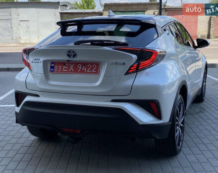 Белый Тойота C-HR, объемом двигателя 1.8 л и пробегом 130 тыс. км за 22300 $, фото 6 на Automoto.ua