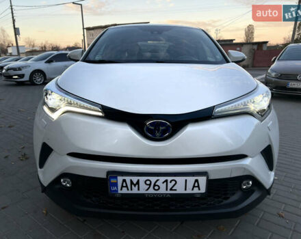 Білий Тойота C-HR, об'ємом двигуна 0 л та пробігом 133 тис. км за 22300 $, фото 4 на Automoto.ua