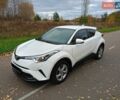 Белый Тойота C-HR, объемом двигателя 1.2 л и пробегом 93 тыс. км за 18698 $, фото 13 на Automoto.ua