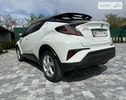 Белый Тойота C-HR, объемом двигателя 2 л и пробегом 64 тыс. км за 23700 $, фото 19 на Automoto.ua