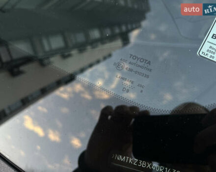 Білий Тойота C-HR, об'ємом двигуна 0 л та пробігом 133 тис. км за 22300 $, фото 16 на Automoto.ua