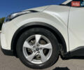 Белый Тойота C-HR, объемом двигателя 1.8 л и пробегом 139 тыс. км за 20900 $, фото 26 на Automoto.ua