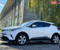 Белый Тойота C-HR, объемом двигателя 1.2 л и пробегом 57 тыс. км за 18750 $, фото 8 на Automoto.ua