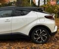 Белый Тойота C-HR, объемом двигателя 1.8 л и пробегом 79 тыс. км за 26290 $, фото 9 на Automoto.ua