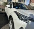 Білий Тойота C-HR, об'ємом двигуна 1.2 л та пробігом 105 тис. км за 20700 $, фото 4 на Automoto.ua