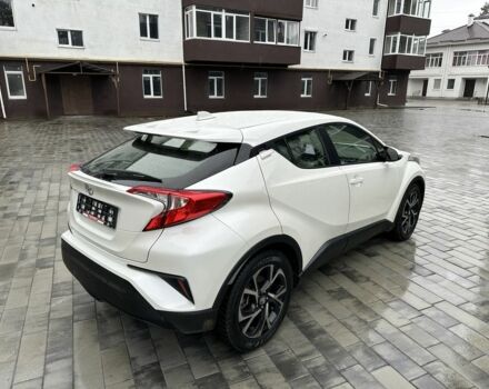 Белый Тойота C-HR, объемом двигателя 2 л и пробегом 69 тыс. км за 22500 $, фото 4 на Automoto.ua