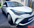Белый Тойота C-HR, объемом двигателя 1.2 л и пробегом 42 тыс. км за 19500 $, фото 2 на Automoto.ua