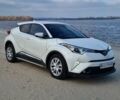 Білий Тойота C-HR, об'ємом двигуна 1.99 л та пробігом 176 тис. км за 22000 $, фото 1 на Automoto.ua