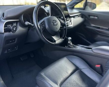 Білий Тойота C-HR, об'ємом двигуна 1.2 л та пробігом 105 тис. км за 20700 $, фото 17 на Automoto.ua