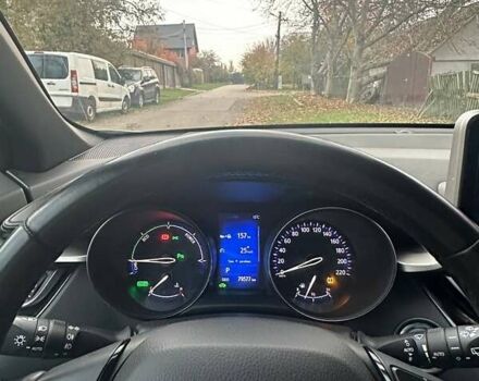Тойота C-HR 2019 в Киеве на Automoto.ua Белый Тойота C-HR, объемом двигателя 1.8 л и пробегом 79 тыс. км за 25800 $, фото 39 на Automoto.ua