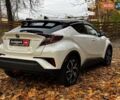 Белый Тойота C-HR, объемом двигателя 1.8 л и пробегом 79 тыс. км за 26290 $, фото 6 на Automoto.ua