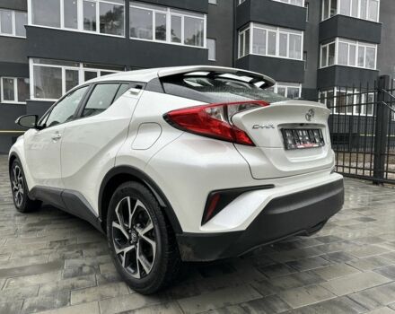 Білий Тойота C-HR, об'ємом двигуна 2 л та пробігом 69 тис. км за 22500 $, фото 5 на Automoto.ua