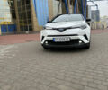 Белый Тойота C-HR, объемом двигателя 1.8 л и пробегом 66 тыс. км за 25999 $, фото 6 на Automoto.ua