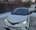 Білий Тойота C-HR, об'ємом двигуна 1.8 л та пробігом 58 тис. км за 28700 $, фото 1 на Automoto.ua