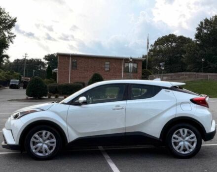 Білий Тойота C-HR, об'ємом двигуна 0 л та пробігом 37 тис. км за 8000 $, фото 4 на Automoto.ua