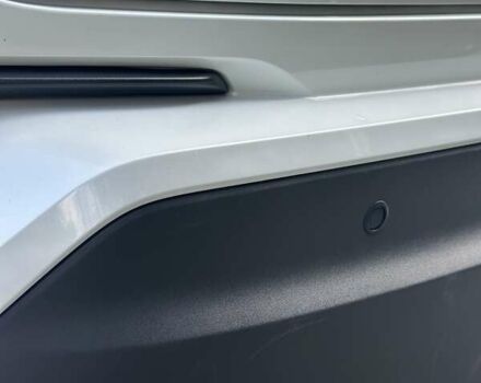 Білий Тойота C-HR, об'ємом двигуна 1.2 л та пробігом 105 тис. км за 20700 $, фото 19 на Automoto.ua