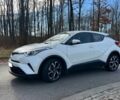 Білий Тойота C-HR, об'ємом двигуна 2 л та пробігом 58 тис. км за 10000 $, фото 1 на Automoto.ua