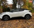 Белый Тойота C-HR, объемом двигателя 1.8 л и пробегом 79 тыс. км за 26290 $, фото 11 на Automoto.ua