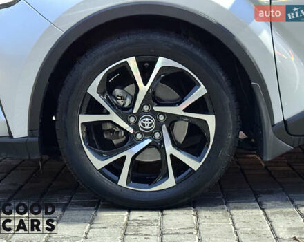 Белый Тойота C-HR, объемом двигателя 2 л и пробегом 46 тыс. км за 22000 $, фото 12 на Automoto.ua