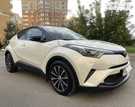 Белый Тойота C-HR, объемом двигателя 1.8 л и пробегом 54 тыс. км за 27200 $, фото 9 на Automoto.ua