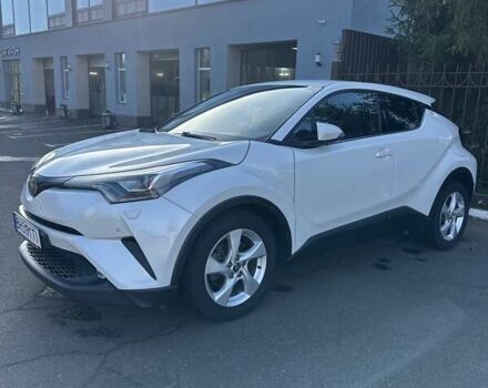 Білий Тойота C-HR, об'ємом двигуна 1.2 л та пробігом 105 тис. км за 20700 $, фото 1 на Automoto.ua
