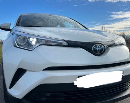 Білий Тойота C-HR, об'ємом двигуна 2 л та пробігом 58 тис. км за 10000 $, фото 6 на Automoto.ua