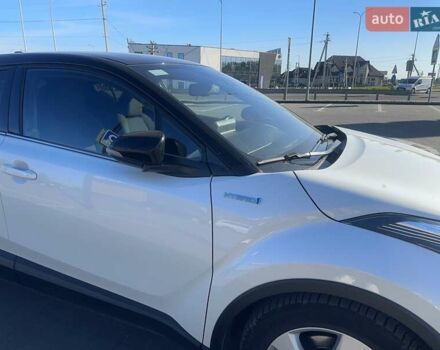Білий Тойота C-HR, об'ємом двигуна 1.8 л та пробігом 92 тис. км за 25500 $, фото 17 на Automoto.ua