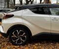 Белый Тойота C-HR, объемом двигателя 1.8 л и пробегом 79 тыс. км за 26290 $, фото 4 на Automoto.ua