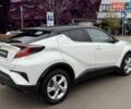 Белый Тойота C-HR, объемом двигателя 1.2 л и пробегом 92 тыс. км за 20490 $, фото 6 на Automoto.ua