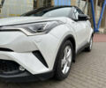 Белый Тойота C-HR, объемом двигателя 1.8 л и пробегом 66 тыс. км за 25999 $, фото 4 на Automoto.ua