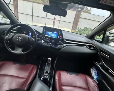 Тойота C-HR 2019 в Киеве на Automoto.ua Белый Тойота C-HR, объемом двигателя 1.8 л и пробегом 79 тыс. км за 25800 $, фото 36 на Automoto.ua