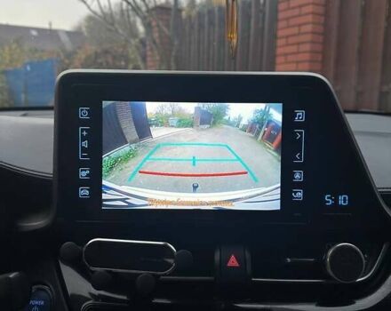 Тойота C-HR 2019 в Киеве на Automoto.ua Белый Тойота C-HR, объемом двигателя 1.8 л и пробегом 79 тыс. км за 25800 $, фото 38 на Automoto.ua