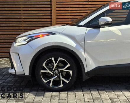 Белый Тойота C-HR, объемом двигателя 2 л и пробегом 46 тыс. км за 22000 $, фото 11 на Automoto.ua