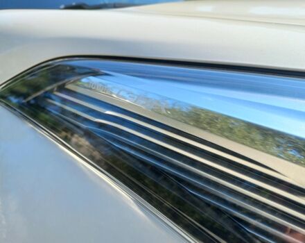 Белый Тойота C-HR, объемом двигателя 1.8 л и пробегом 113 тыс. км за 27480 $, фото 20 на Automoto.ua