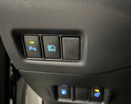 Белый Тойота C-HR, объемом двигателя 1.8 л и пробегом 89 тыс. км за 28500 $, фото 21 на Automoto.ua