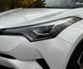 Белый Тойота C-HR, объемом двигателя 1.8 л и пробегом 79 тыс. км за 26290 $, фото 14 на Automoto.ua