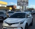 Белый Тойота C-HR, объемом двигателя 1.2 л и пробегом 50 тыс. км за 18900 $, фото 1 на Automoto.ua