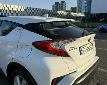 Білий Тойота C-HR, об'ємом двигуна 1.8 л та пробігом 105 тис. км за 25000 $, фото 9 на Automoto.ua