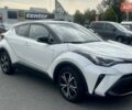 Белый Тойота C-HR, объемом двигателя 1.2 л и пробегом 40 тыс. км за 27297 $, фото 2 на Automoto.ua