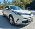 Белый Тойота C-HR, объемом двигателя 1.8 л и пробегом 113 тыс. км за 27480 $, фото 2 на Automoto.ua