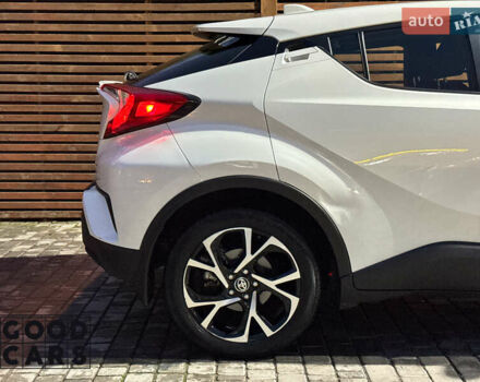 Белый Тойота C-HR, объемом двигателя 2 л и пробегом 46 тыс. км за 22000 $, фото 13 на Automoto.ua