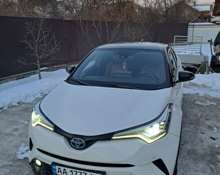 Білий Тойота C-HR, об'ємом двигуна 1.8 л та пробігом 58 тис. км за 28700 $, фото 30 на Automoto.ua