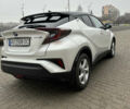 Белый Тойота C-HR, объемом двигателя 1.8 л и пробегом 66 тыс. км за 25999 $, фото 8 на Automoto.ua