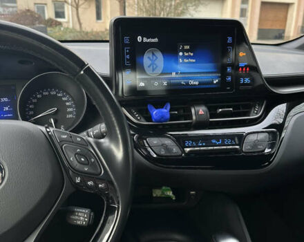 Белый Тойота C-HR, объемом двигателя 1.8 л и пробегом 102 тыс. км за 26000 $, фото 19 на Automoto.ua