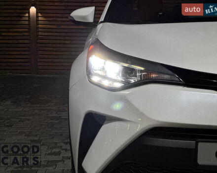 Белый Тойота C-HR, объемом двигателя 2 л и пробегом 46 тыс. км за 22000 $, фото 9 на Automoto.ua