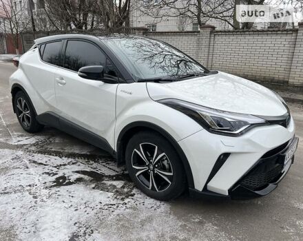 Белый Тойота C-HR, объемом двигателя 2 л и пробегом 36 тыс. км за 30500 $, фото 7 на Automoto.ua